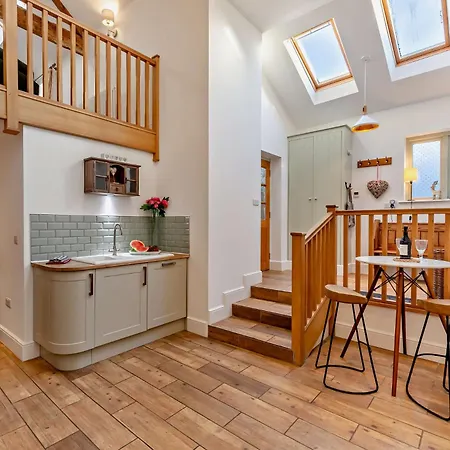2 Bed In G0051 *