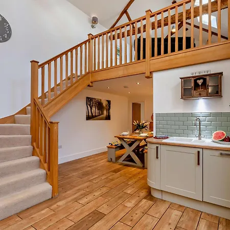 2 Bed In G0051 * Settle