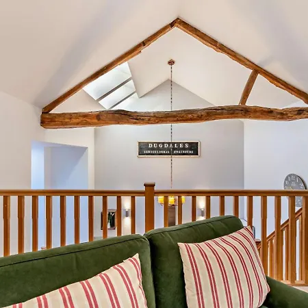 Holiday home 2 Bed In Oc-g0051 Settle